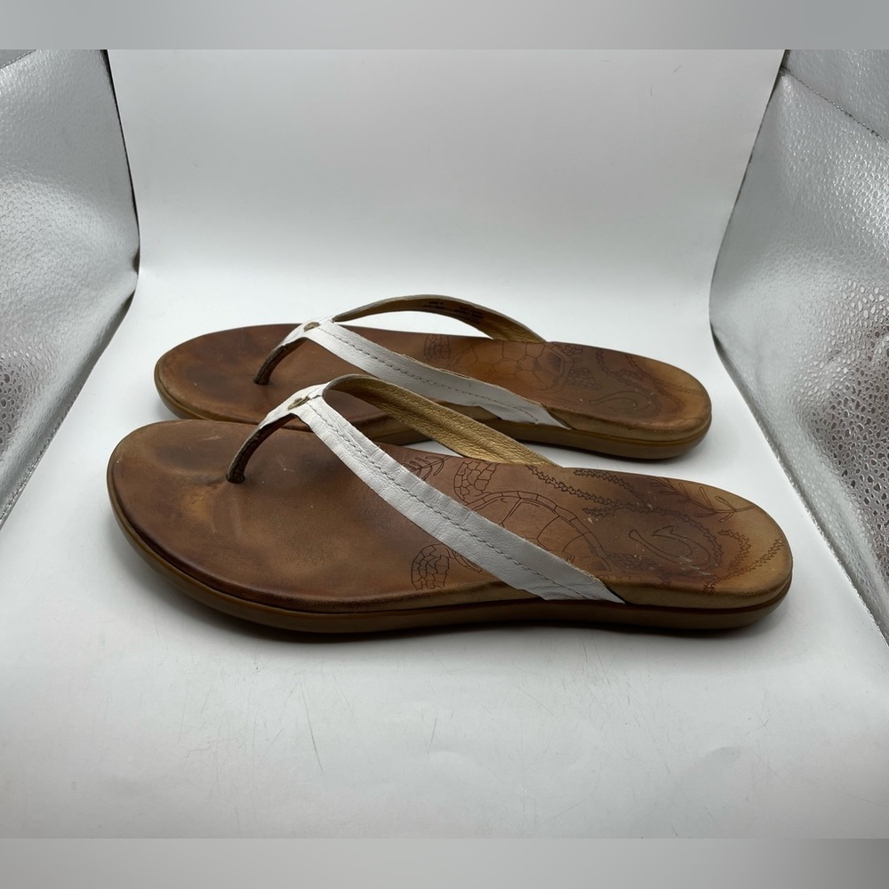 Olukai Honu White Leather Sandals Size 10